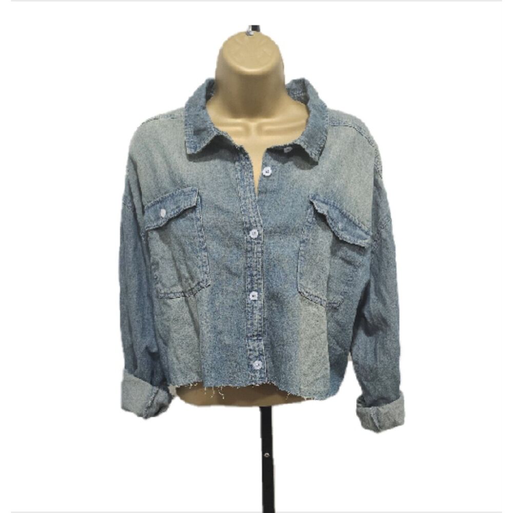 3/$12 

Chambray Med Warm Wash Lagenlook Streetwear Raw Hem Button Crop Shirt XL